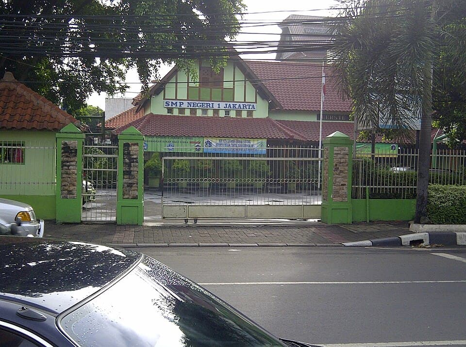 Gedung sekolah menengah pertama di Jakarta (foto ilustrasi)
